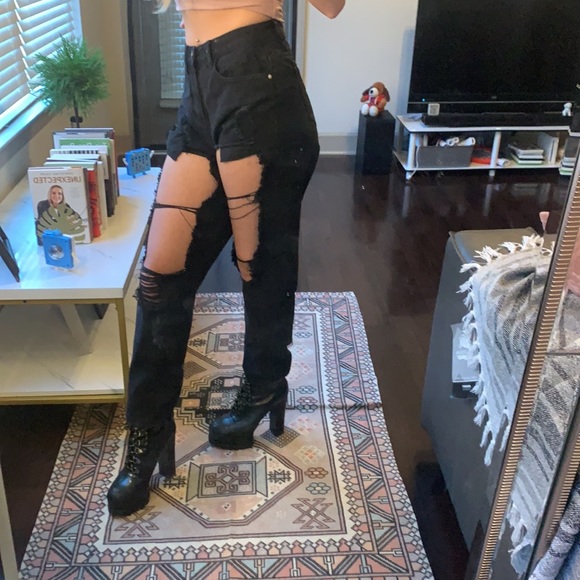 Ripped black Jeans. Baggy black jeans with holes. Boyfriend style jeans. - Picture 3 of 7